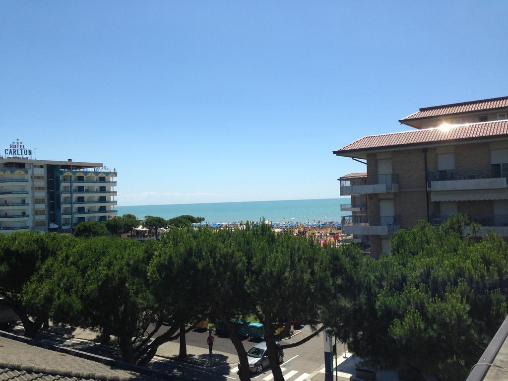 Residence Gallo - Walterigato Apartments Per Solo Famiglie Lido di Jesolo Eksteriør bilde